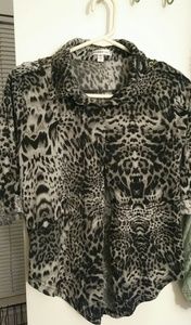 Roommates Grey button up